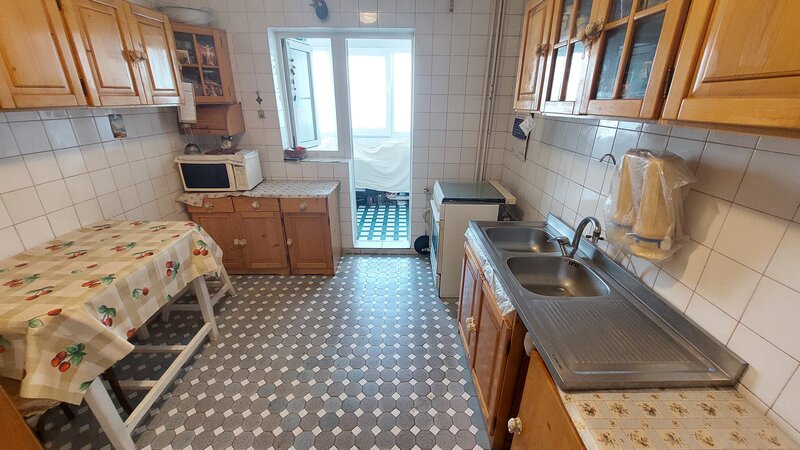 Bd. Chisinau, Apartament 4 camere, et. 5/8, bloc 1984, reabilitat 2026.