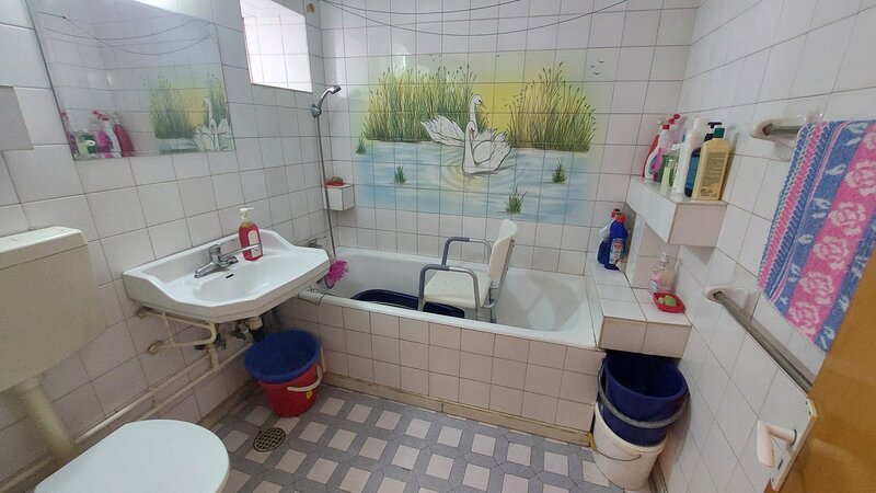 Bd. Chisinau, Apartament 4 camere, et. 5/8, bloc 1984, reabilitat 2026.
