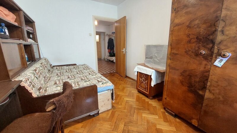 Bd. Chisinau, Apartament 4 camere, et. 5/8, bloc 1984, reabilitat 2026.