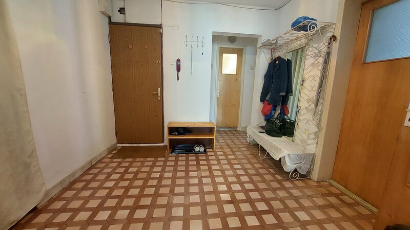 Bd. Chisinau, Apartament 4 camere, et. 5/8, bloc 1984, reabilitat 2026.